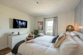 Nashville - 1808 State St #208